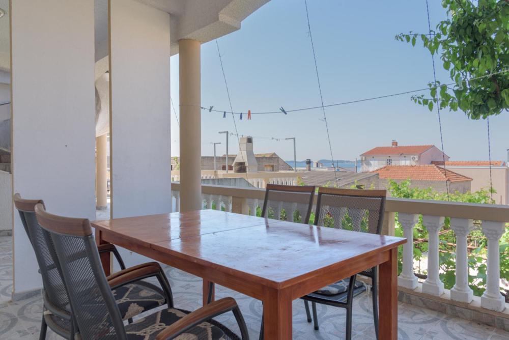 Rasin Apartments Pakoštane Екстериор снимка