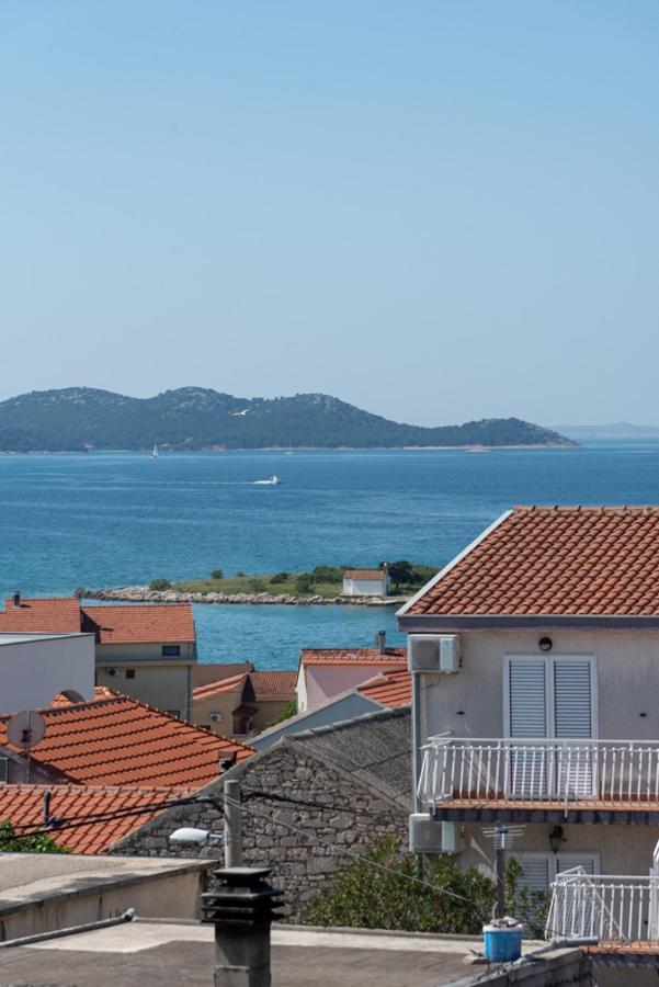 Rasin Apartments Pakoštane Екстериор снимка