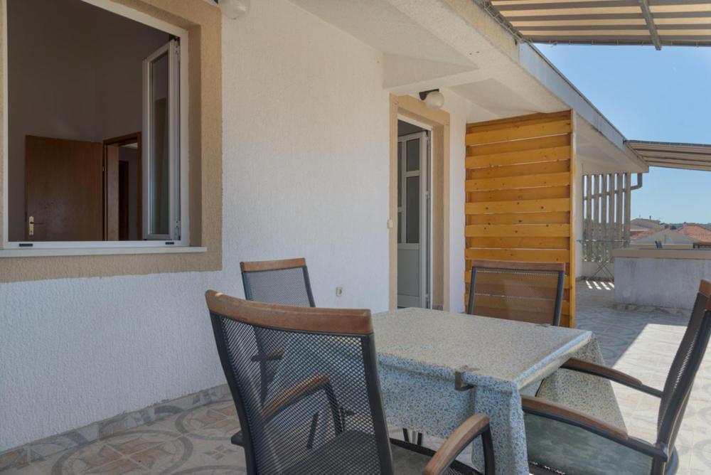 Rasin Apartments Pakoštane Екстериор снимка
